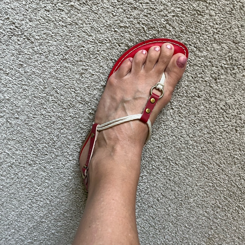 Kino red sandal - Picture 2 of 4